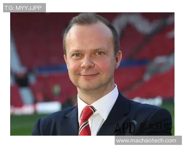 足球明星的藏族妻子如何在传统与现代之间找到平衡生活的故事